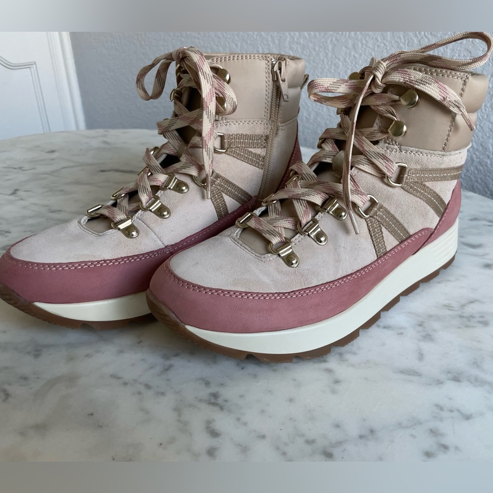 Suede pink and beige Alex Marie sneakers